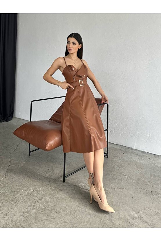 ASKILI DERİ ELBİSE