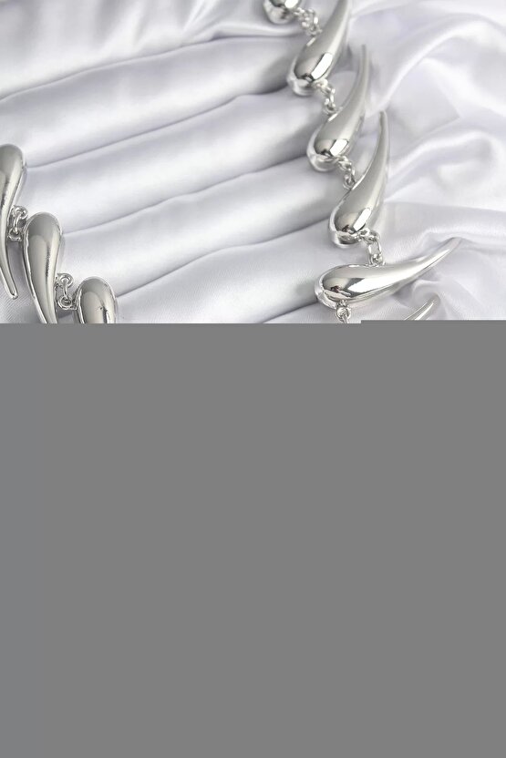 VIP Seri Özel Model Gümüş Renk Kadın Kolye