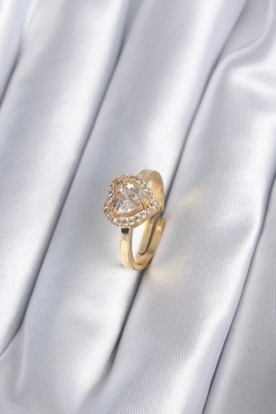 Pirinç Gold Renk Zirkon Taşlı Kalp Charm Model Kadın Yüzük