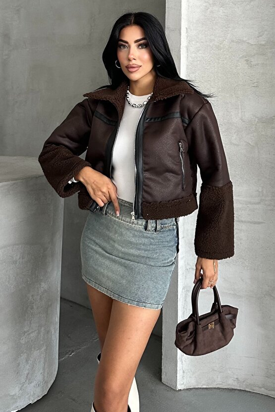 Kadın Peluş Detaylı Crop Biker Suni Deri Mont