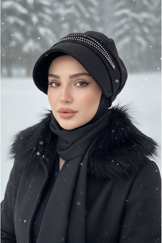 Siyah Taş Detaylı Tesettür Şapka