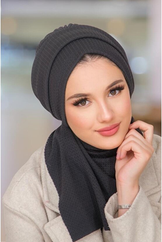 Siyah Triko Atkılı Tesettür Bone