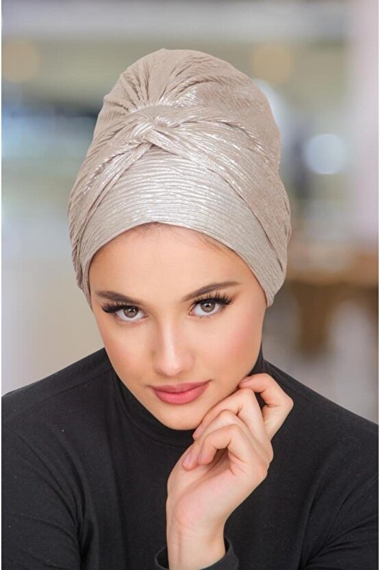 Rose Gold Piliseli Burgu Detaylı Bone