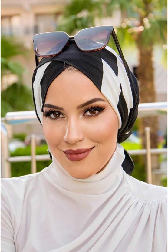 Siyah Beyaz Desen Çapraz Bone