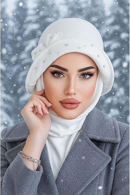 Kırık Beyaz Taş Detay Vintage Şapka