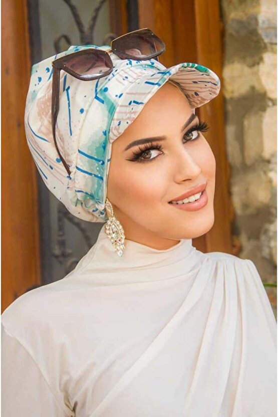 Beyaz Fresh Desen Bantlı Şapka Bone