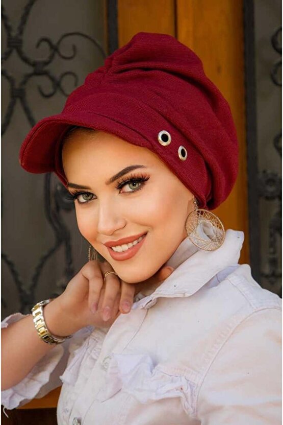 Bordo Metal Detaylı Tesettür Şapka Bone