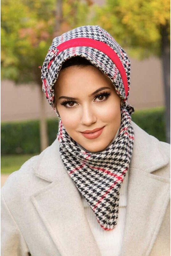 Kazayağı Tesettür Şapka Ve Etol Takım