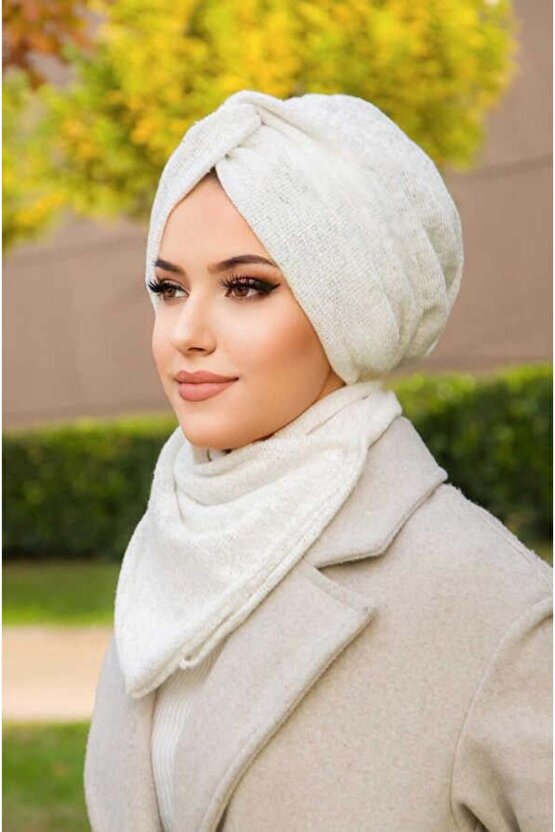 Beyaz Triko Kışlık Burgu Bone Ve Etol Takım