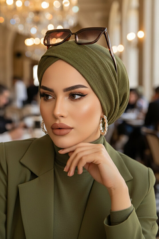 Haki Işıltılı Çapraz Bantlı Bone