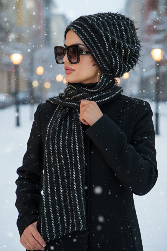 Siyah Beyaz Atkılı Bere - 30202