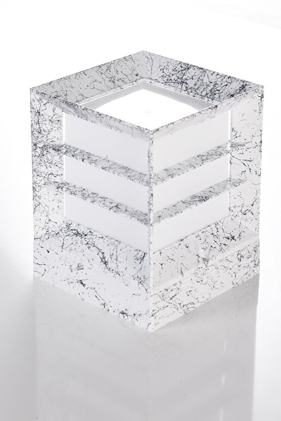 Mermer Desen Plastik 1. Sınıf Kare Küp Bahçe Aydınlatma Armatürü