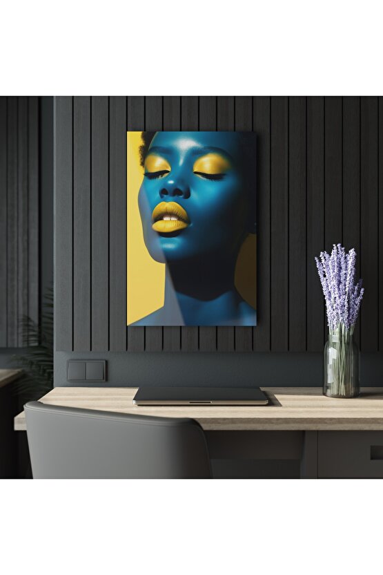 Kadın Model Cam Tablo Duvar Dekoru 21