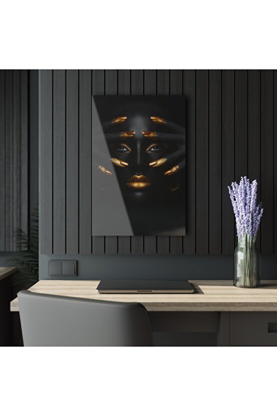 Kadın Model Cam Tablo Duvar Dekoru 4