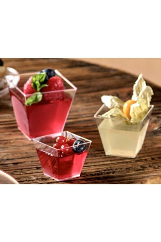 Kristal Plastik 200 Cc Kübik Kase Kapaklı (30 ADET)