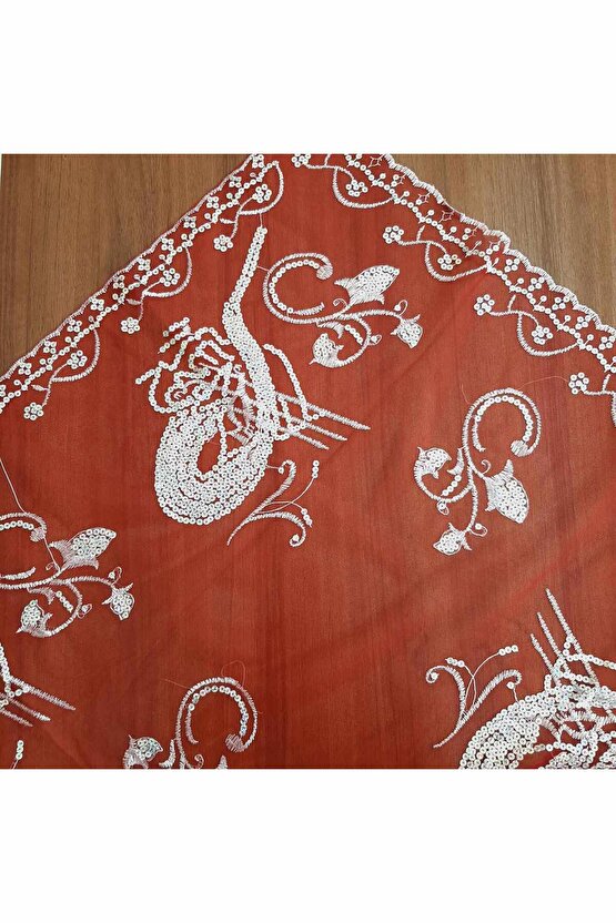 Kırmızı Yaprak Desenli Gelin Duvak
