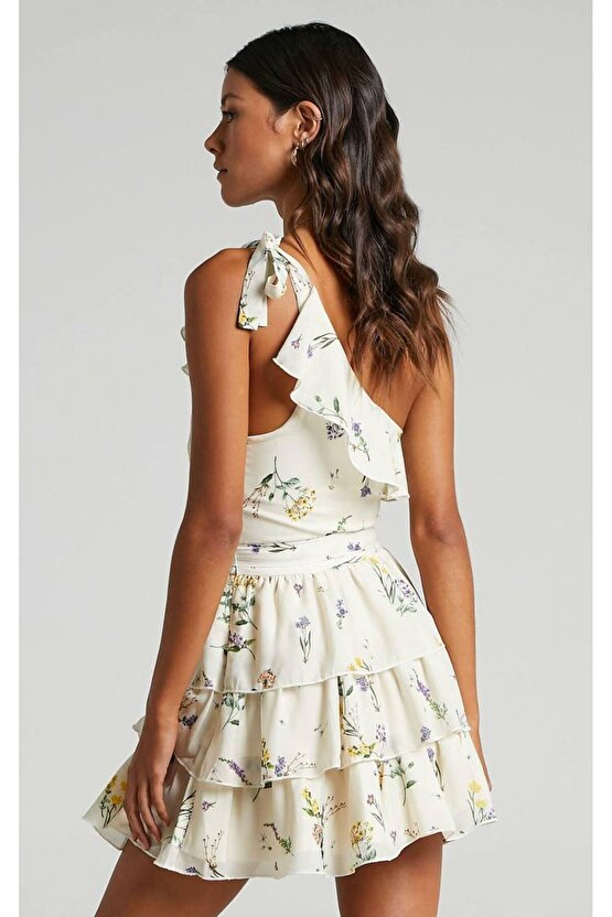 Kadın Kat Etek Tek Omuz Bağlamalı Krep Kumaş Beyaz Mini Elbise