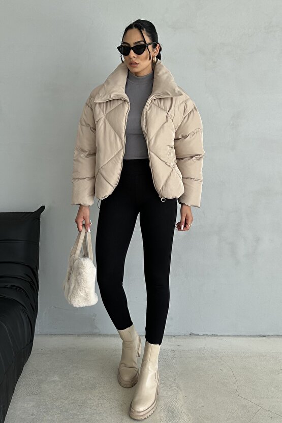 Kadın Bej Oversize Şişme Mont - Baklava Desenli