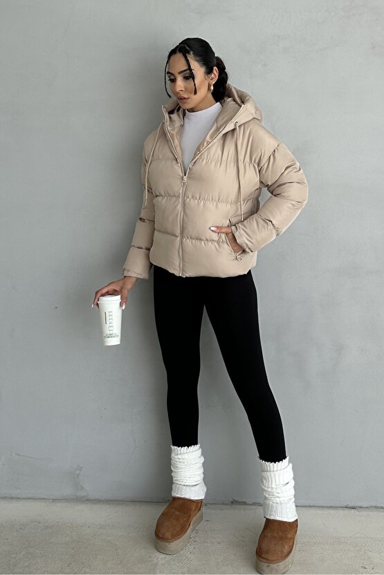 Kadın Kapüşonlu Şişme Mont - Yakası Bağcıklı