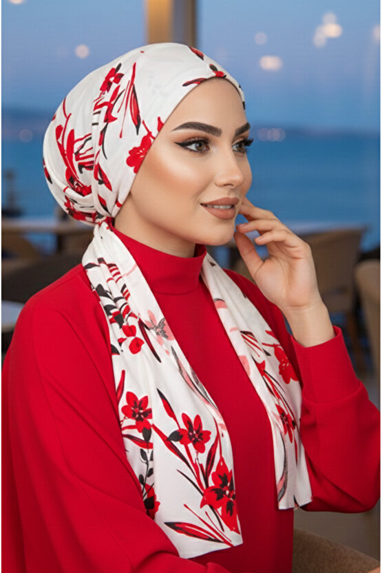 Beyaz Kırmızı Çiçekli Eşarp Bone