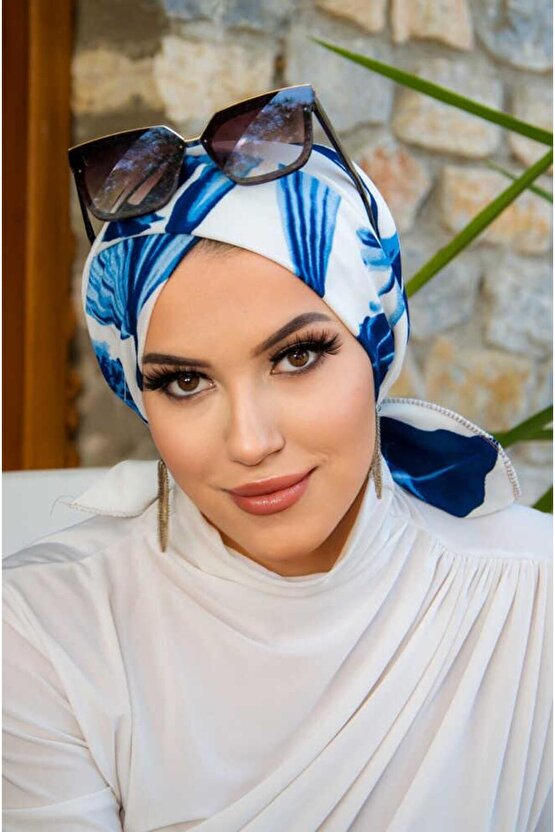 Lacivert Beyaz Yaprak Desen Çapraz Bone