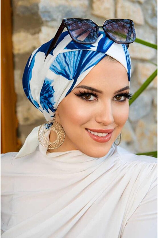 Lacivert Beyaz Yaprak Desen Çapraz Bone