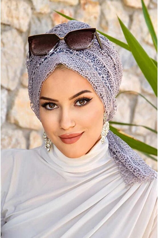 Gri Dantel Tokalı Bone