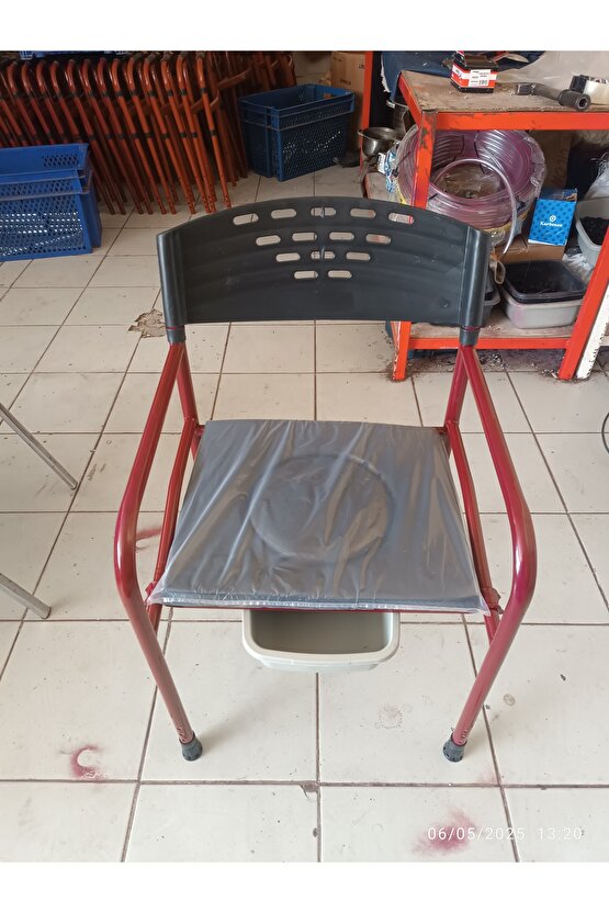 Deri Döşemeli Hasta Tuvaleti Klozeti Sandalyesi Seyyar Yaşlı Katlanabilir Engelli Tuvaleti