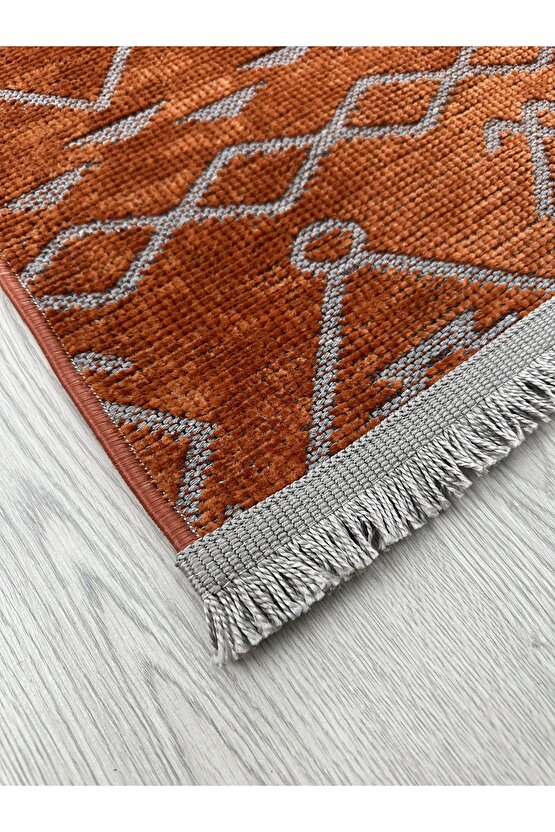 Modern İskandinav Desenli Yıkanabilir Kaymaz Dokuma Taban Şönil Halı Kiremit