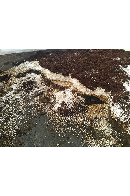 Çiçek Toprağı Ve Kaktüs Sukulent Toprağı 3 Lt.