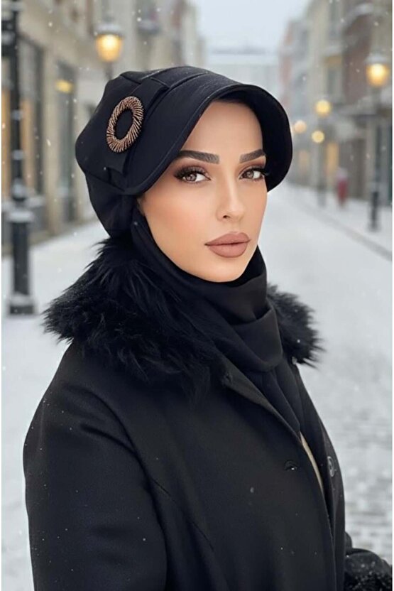 Siyah Bakır Tokalı Tesettür Şapka