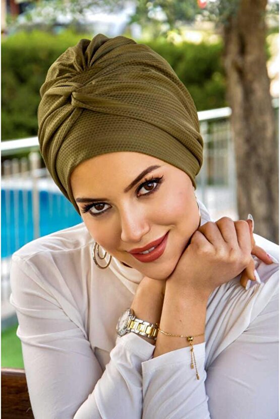 Haki Burgu Detaylı Bone