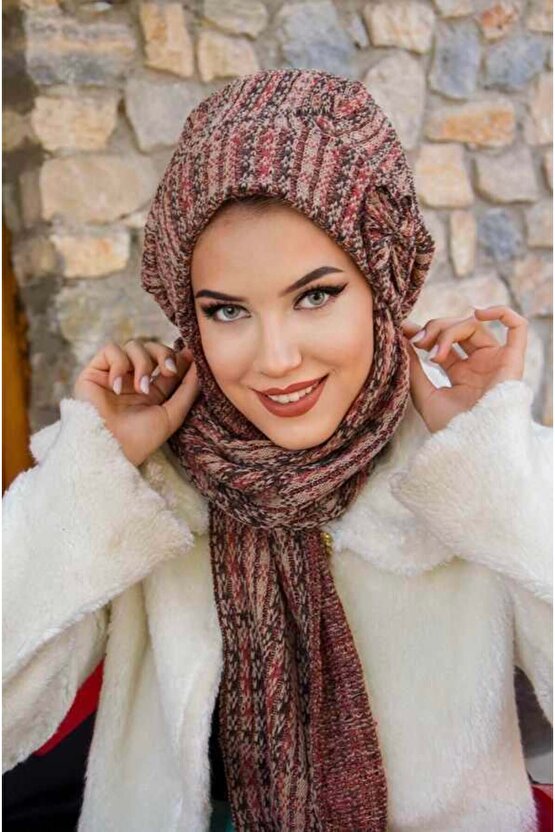 Kahve Desen Fiyonklu Tesettür Bere