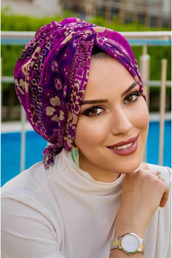 Mürdüm Bej Çiçek Desen Tokalı Bone