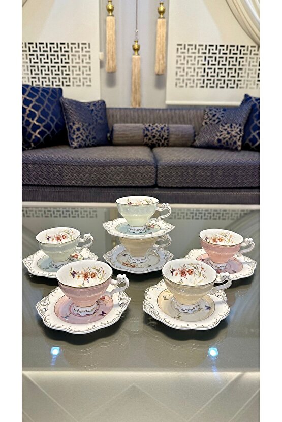 KOSOVA Ayaklı Renkli Güllü Kahve Fincan Takımı