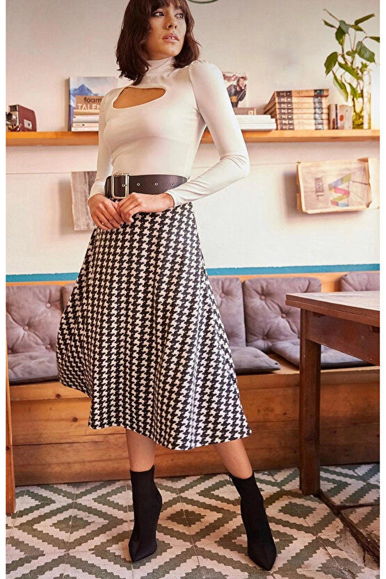 Beli Lastikli Kazayağı Desen Süet Scuba Etek.