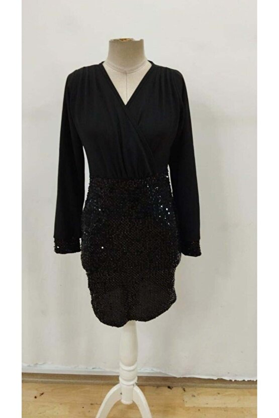 Kadın Uzun Kollu Kruvaze Yakalı üst Ithal Krep Alt Pulpayetli Mini Ithal Krep Elbise