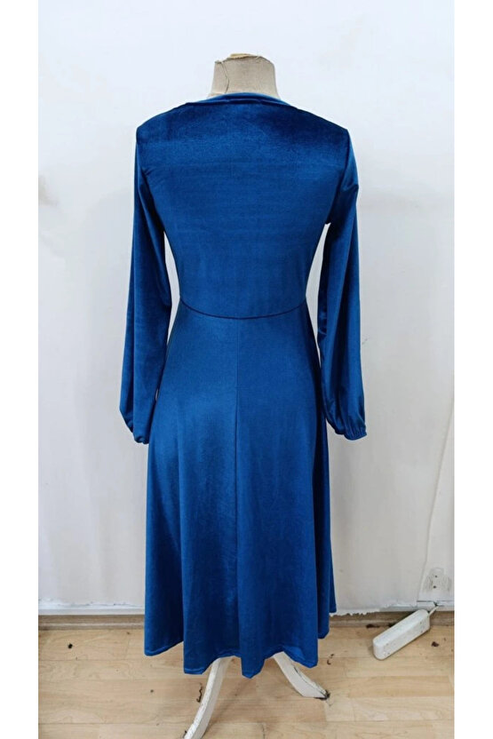 Kadın Uzun Kollu Bisiklet Yaka Midi Kadife Mavi Elbise