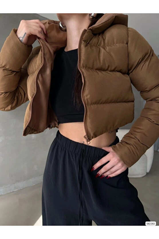 Kadın Kapüşon Detay Kısa şişme Mont