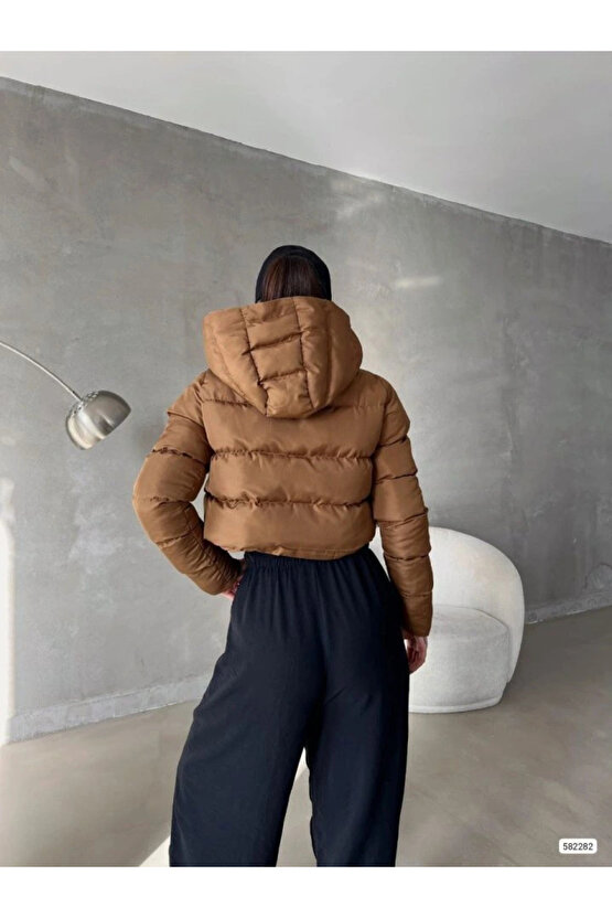 Kadın Kapüşon Detay Kısa şişme Mont