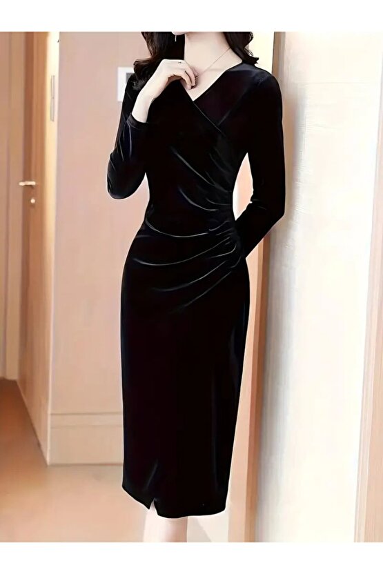 EQURİ Kadın Uzun Kollu Kruvaze Yakalı Yandan Büzgülü önden çapraz Detaylı Midi Kadife Elbise