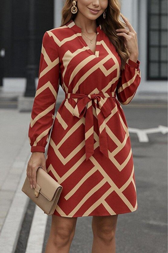 EQURİ Kadın Uzun Kollu V Yakalı Desenli Belinde Kuşaklı Dalgıç Elbise