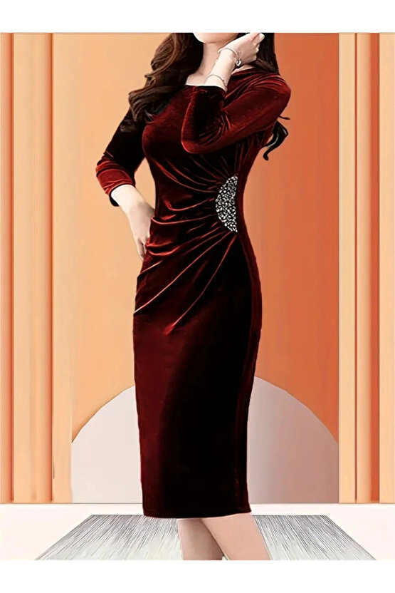 Kadın Uzun Kollu Bot Yaka Yanı Taş Detaylı Midi Kadife Elbise