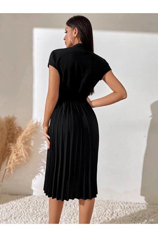 Kadın Kısa Kollu Hakim V Yakalı Pileli Janjan Krep Elbise