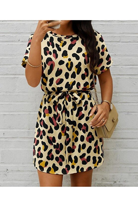 Kadın Kısa Kollu Yuvarlak Yaka Beli Kuşaklı Geometrik Desenli Süprem Elbise