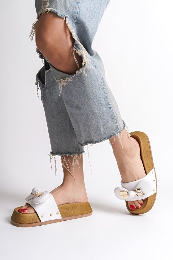 DILA Kalın ve Ortopedik Taban Ayıcıklı Saten Kadın Terlik SKT - Beyaz