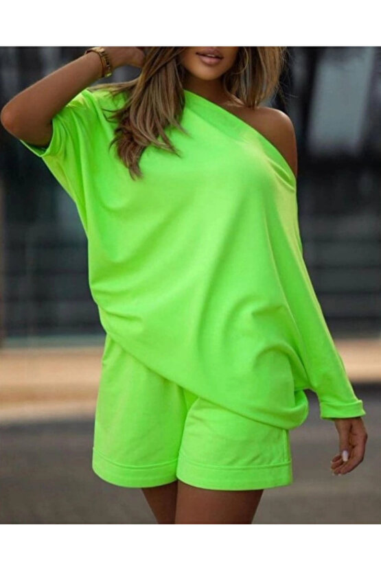 Kadın Kayık Yaka Salaş Iki Iplik Bluz Ve şort Ikili Takım