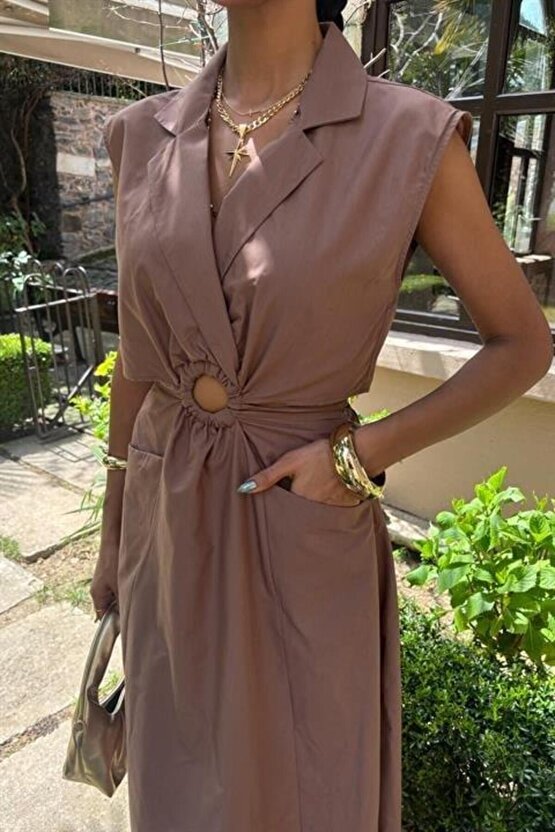 Göbeği Halka Detaylı Midi Boy Elbise 2896