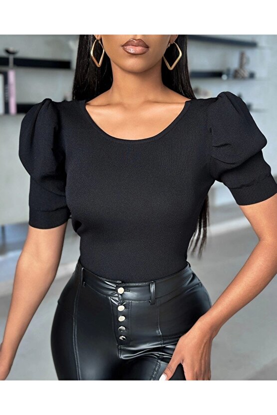 Kadın Kısa Kollu Sırt Inci Ve Kurdela Detay Karpuz Kol Yerli Krep Bluz. 109 Adet Standart Beden Geri