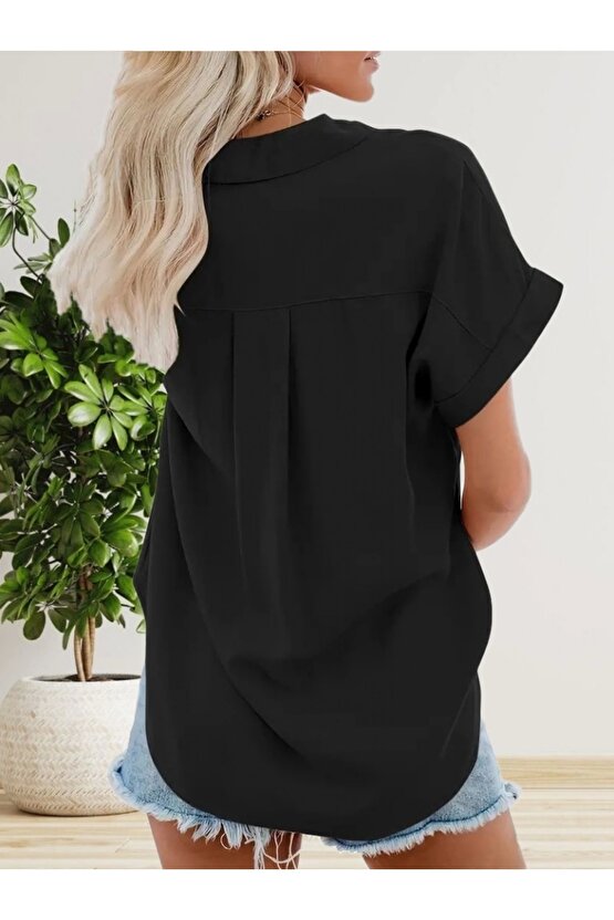 Kadın Kısa Kollu V Yakalı önden Düğmeli Dokuma Gömlek